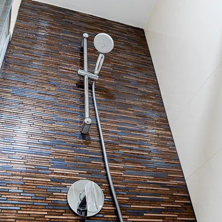 1 New Just Steps Away From Old Town And The Florence Bus Station Apartment *