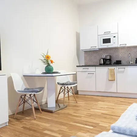 Apartamento 1 New Just Steps Away From Old Town And The Florence Bus Station